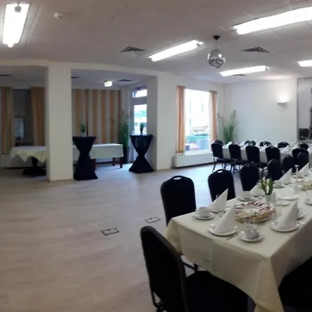 Komforthotel - Stadt-gut-hotel Hotell 3*