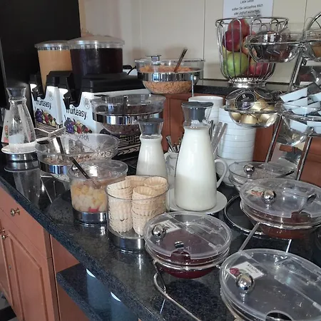 Komforthotel - Stadt-gut-hotel فندق Großbeeren