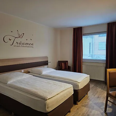 Hotell Komforthotel - Stadt-gut-hotel Großbeeren