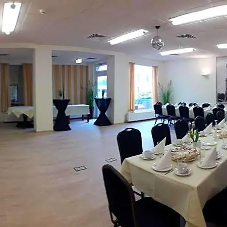 Hotell Komforthotel - Stadt-gut-hotel