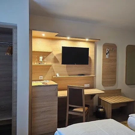 Hotell Komforthotel - Stadt-gut-hotel