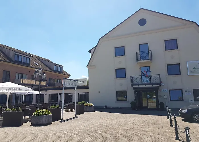 מלון Komforthotel - Stadt-gut-hotel
