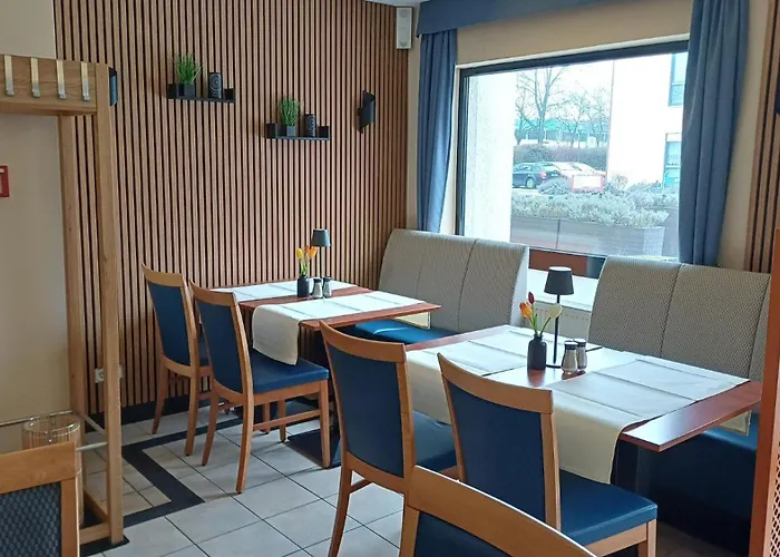 Komforthotel - Stadt-gut-hotel מלון 3*